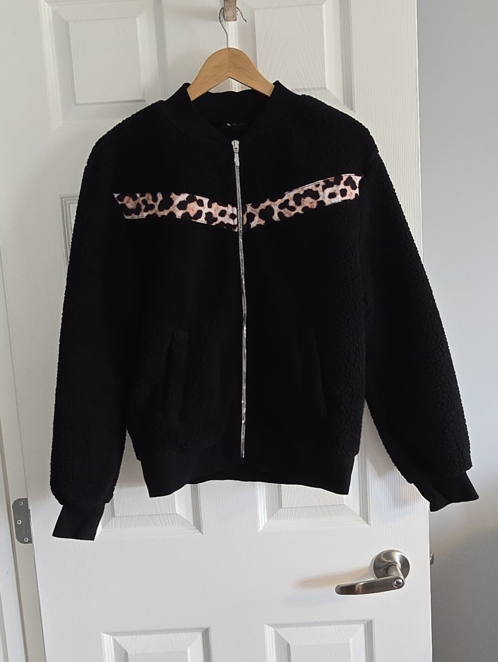 Zyia Black And Leopard Print Sherpa Full Zip Jacket Sz M